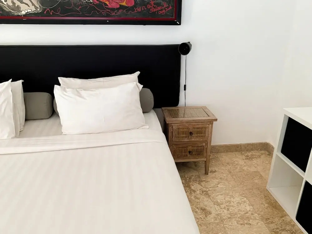 Tropical Oasis 2 BR Villa - Near Beach