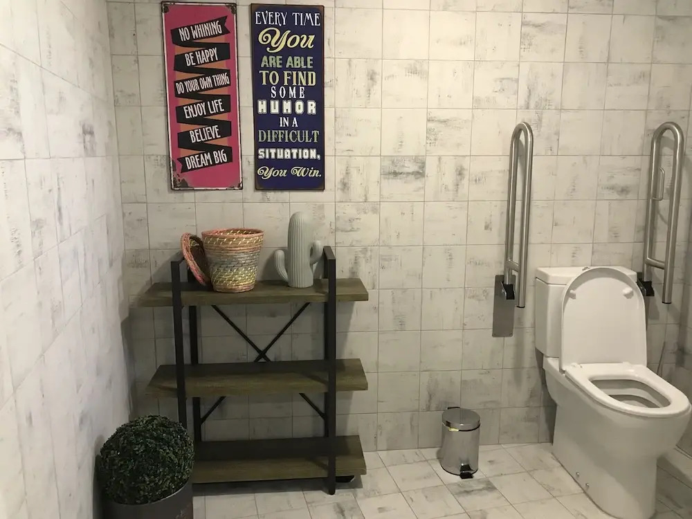 Royal Beach Hostel