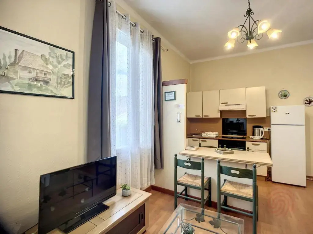 Appartement Lamalou-les-Bains, 2 pièces, 2 personnes - FR-1-451-37