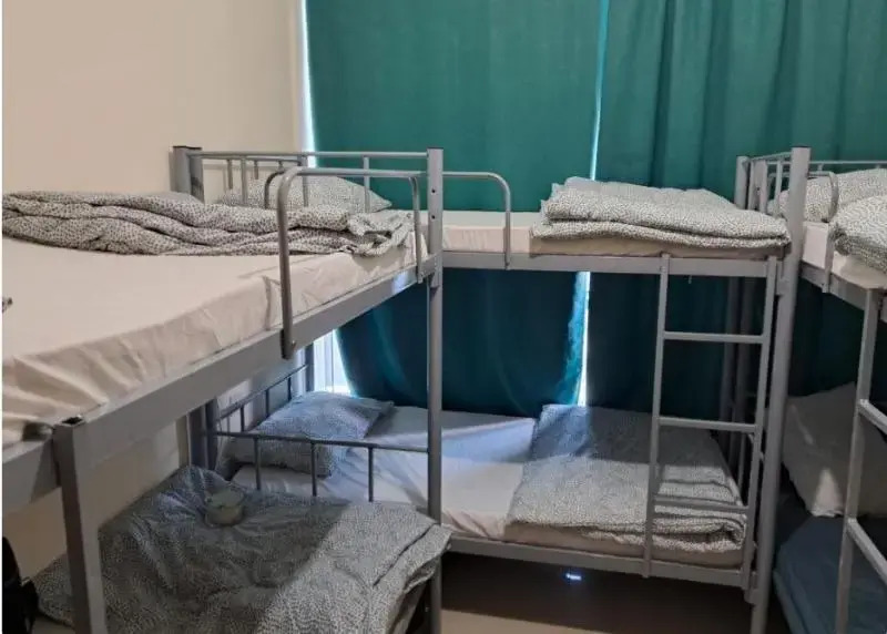 Top House Hostel