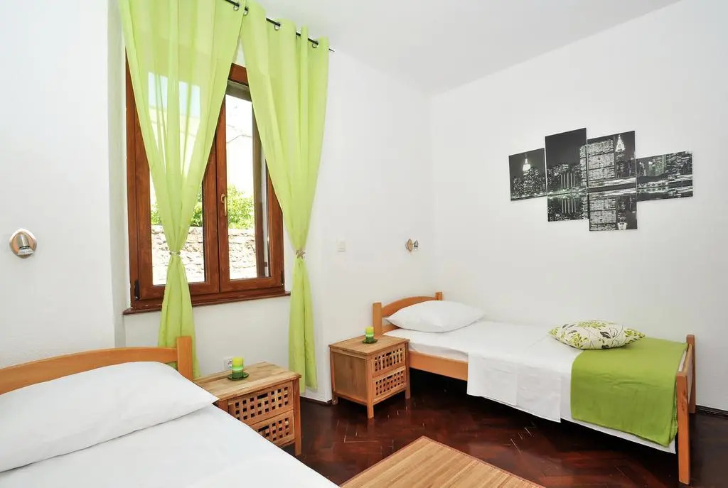 Apartment Doni