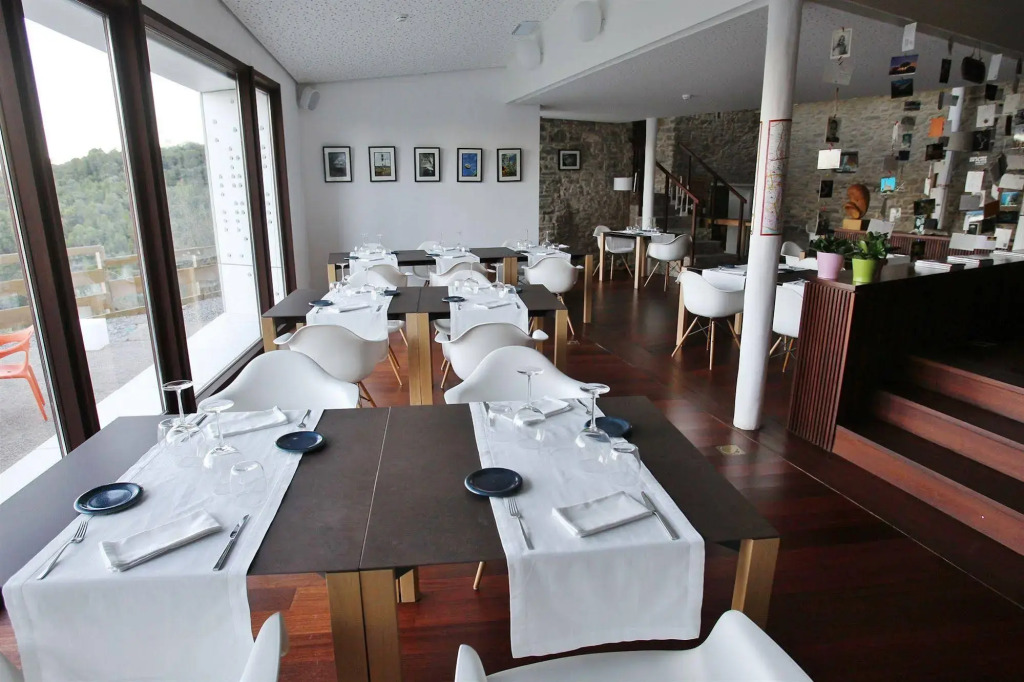 La Demba Art-Hotel & Restaurant