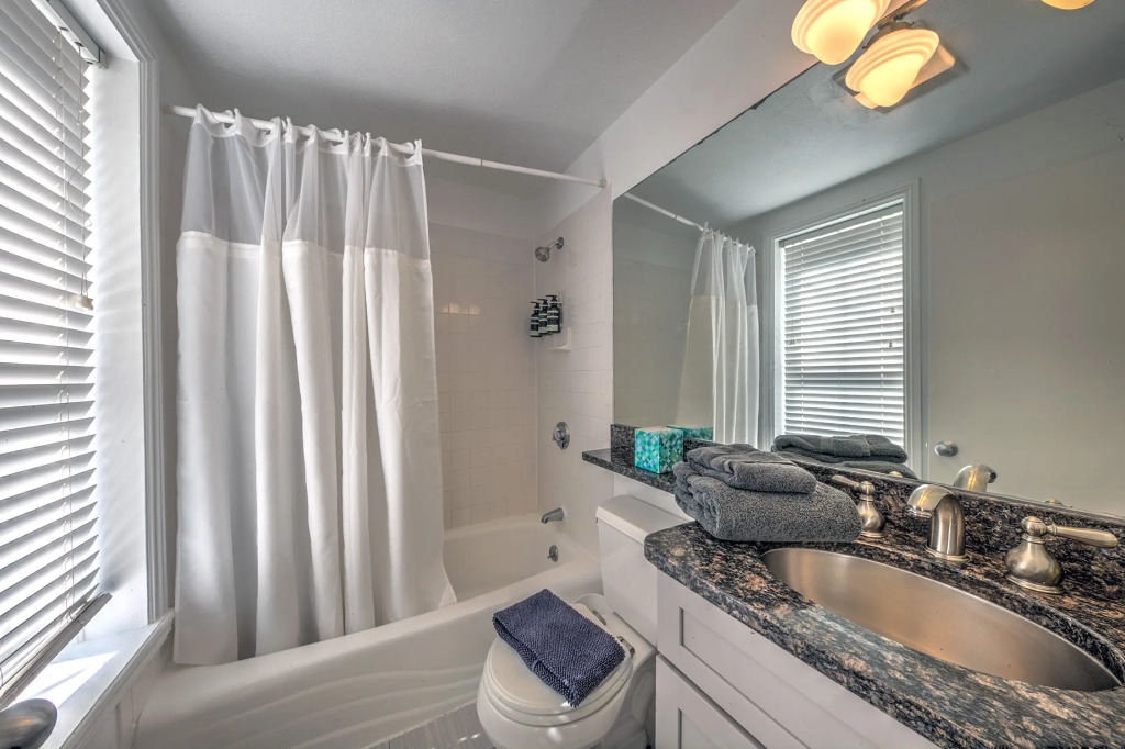 Awesome studio in South End with wifi and parking