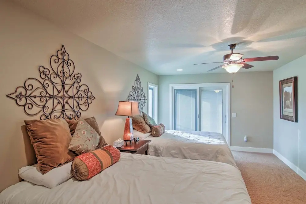 'bella Greens' Spacious Sturgis Home w/ Large Deck