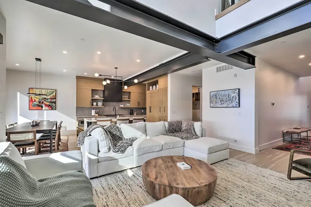 Luxe Park City Townhome w/ Hot Tub: 1/2 Mi to Lift