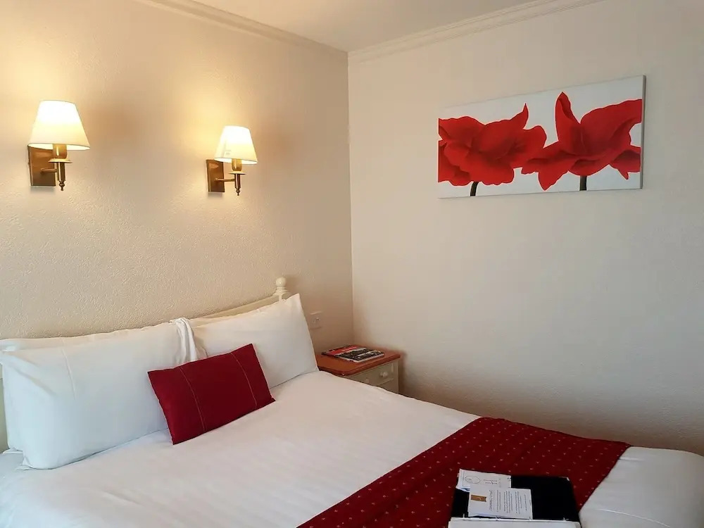 Lord Hill Hotel