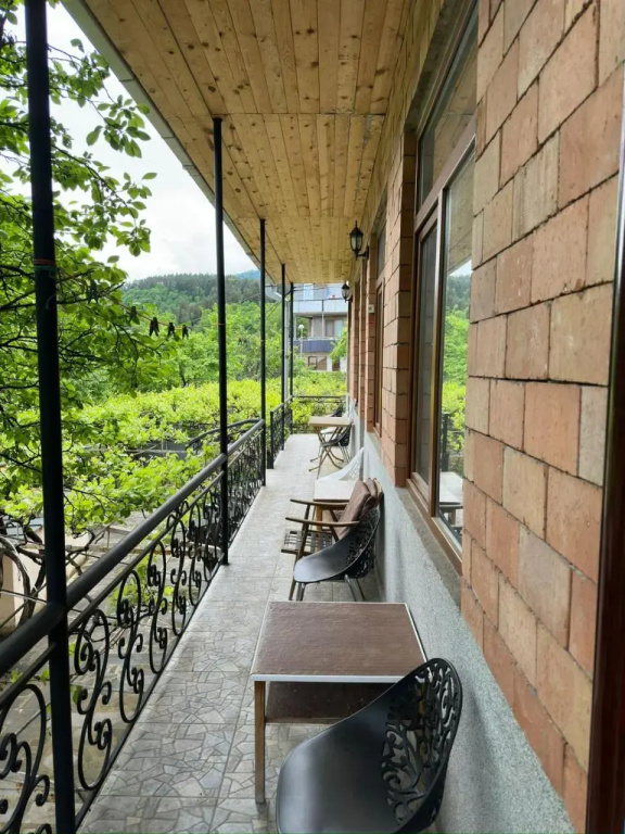 Guest House Manjgaladze 8