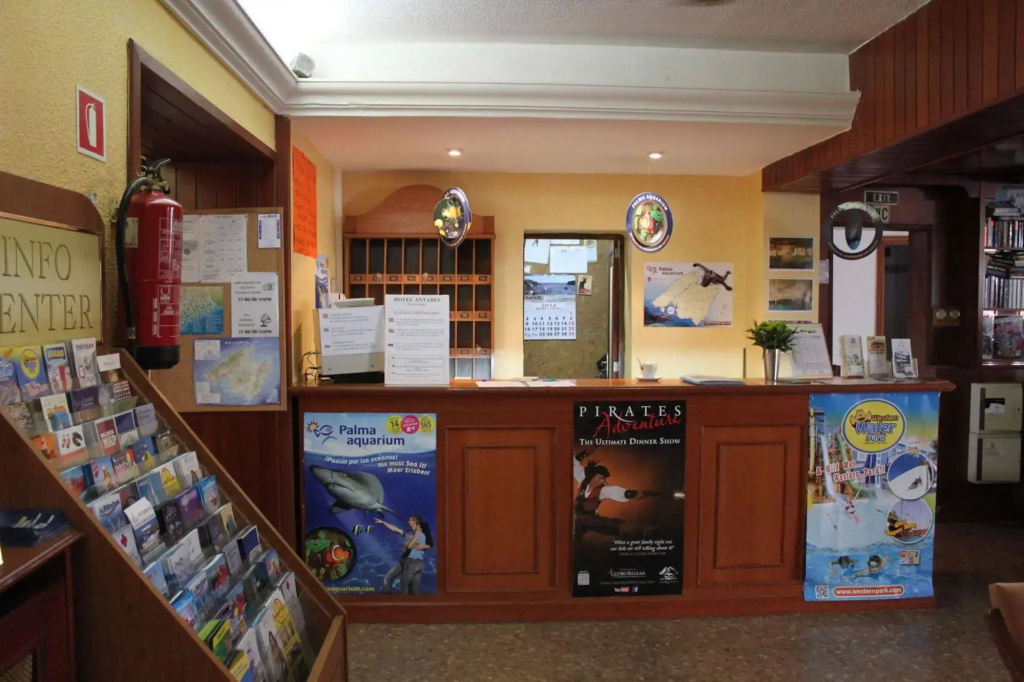 Hotel Antares