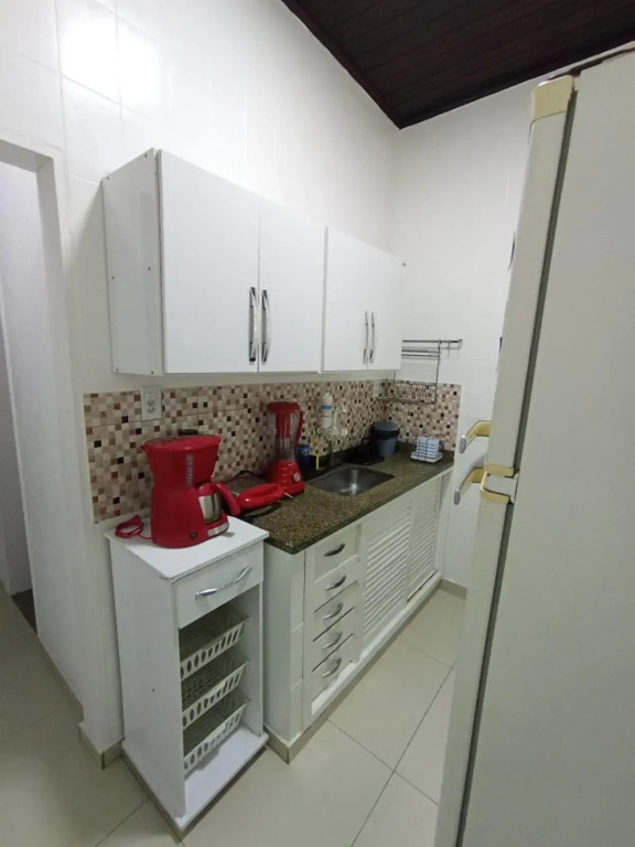 Excelente CASA COM GARAGEM E 3 QUARTOS PRAIA DOS ANJOS