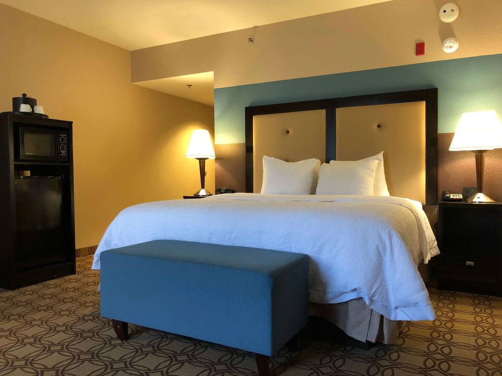 Hampton Inn & Suites Charlotte-Airport