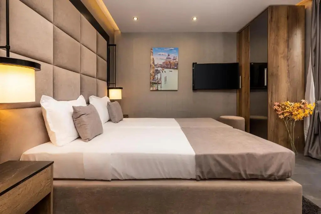SOHO Apart House