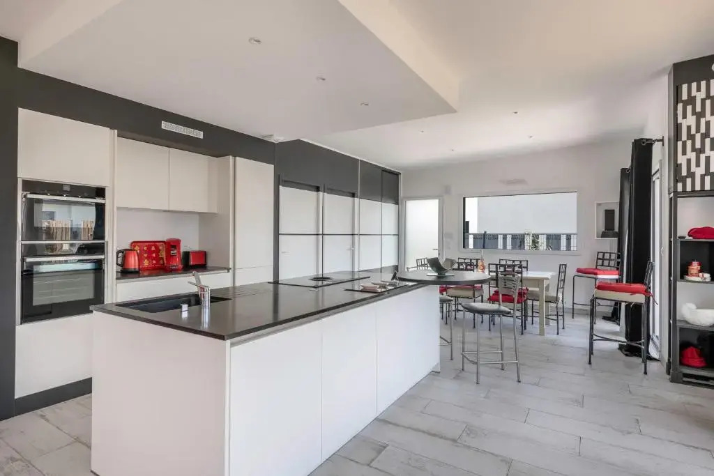 Maison moderne pour 4 personnes a Saint-Gildas-de-Rhuys