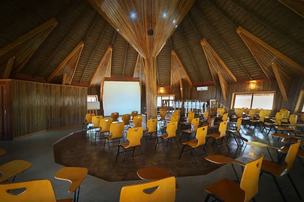 Maaha Beach Resort
