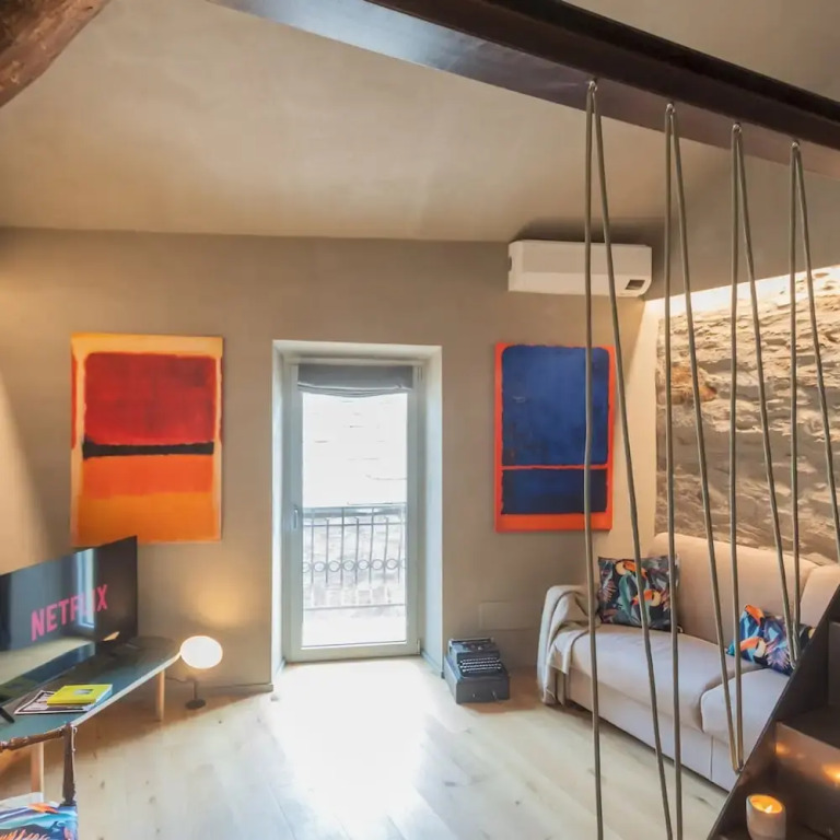 Urios Castle Suites by Rent All Como