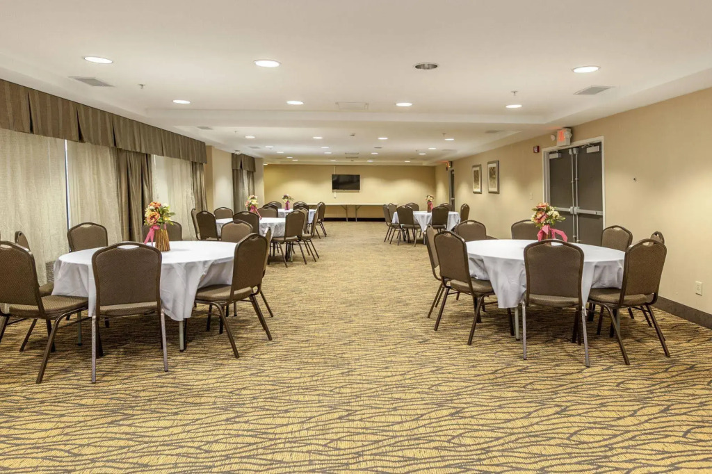 Spark by Hilton Alpharetta Roswell
