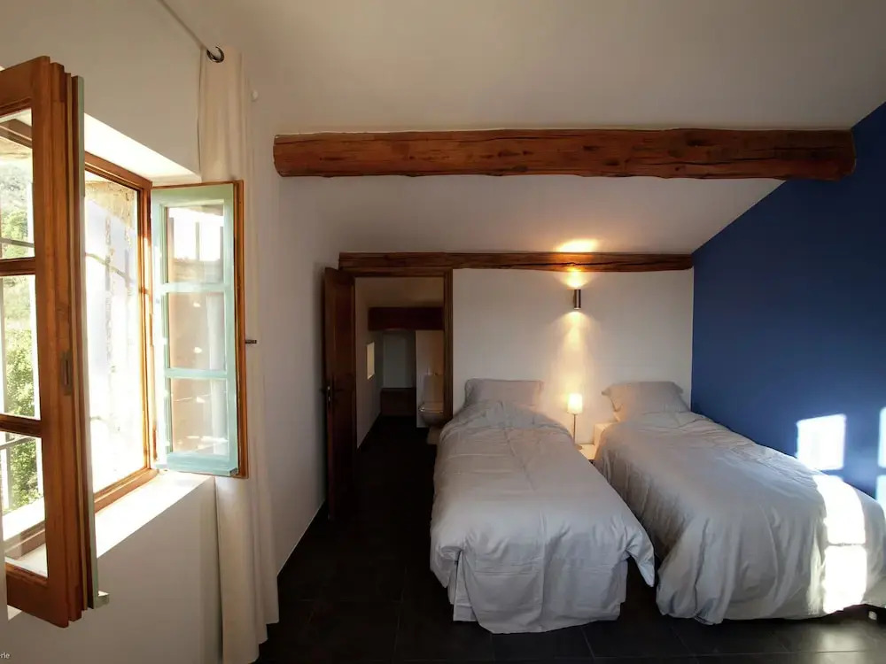 Beautiful Villa With Panoramic View, in the Hills of the Mont Ventoux