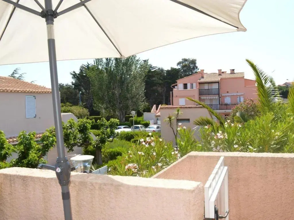 Appartement Saint-Cyprien, 2 pièces, 6 personnes - FR-1-225D-42