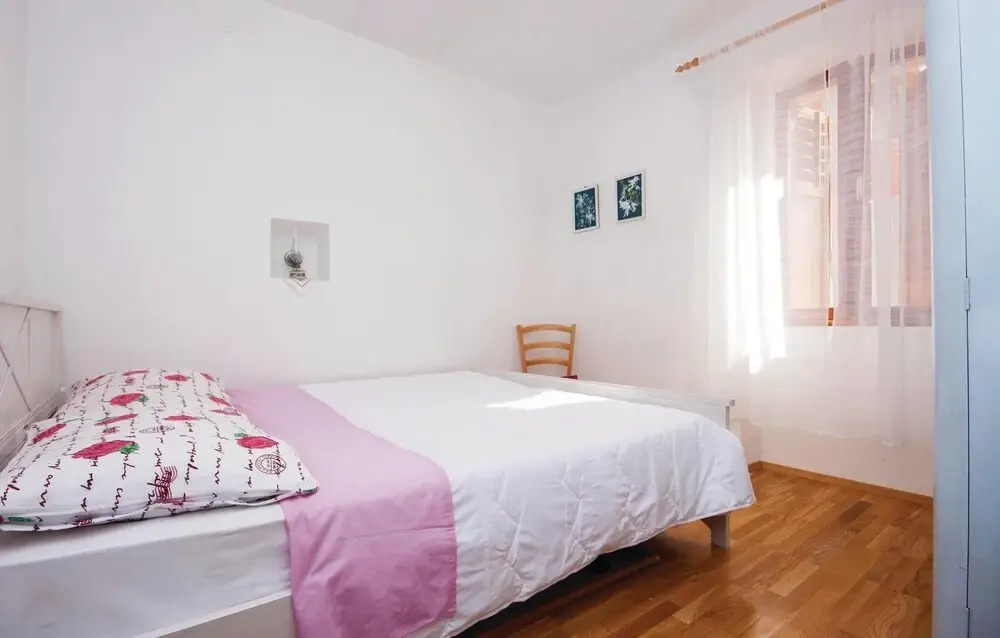 Amazing Home in Tribunj Sovlje With Wifi and 4 Bedrooms