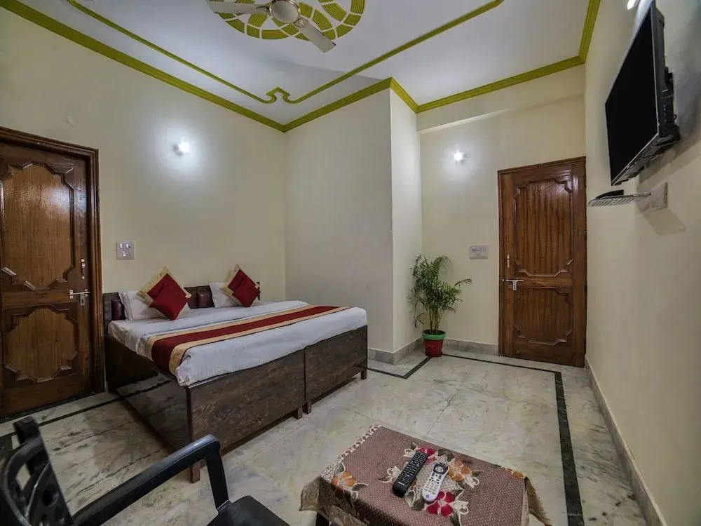 OYO 14246 Onella Rooms
