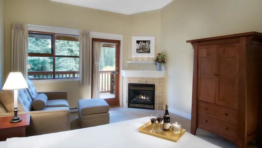 Pinnacle Lodge