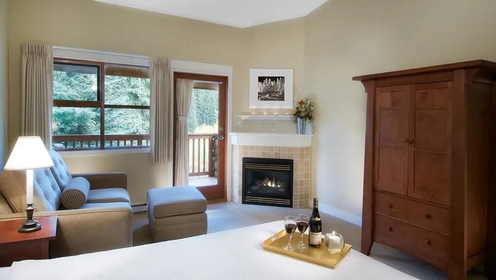 Pinnacle Lodge