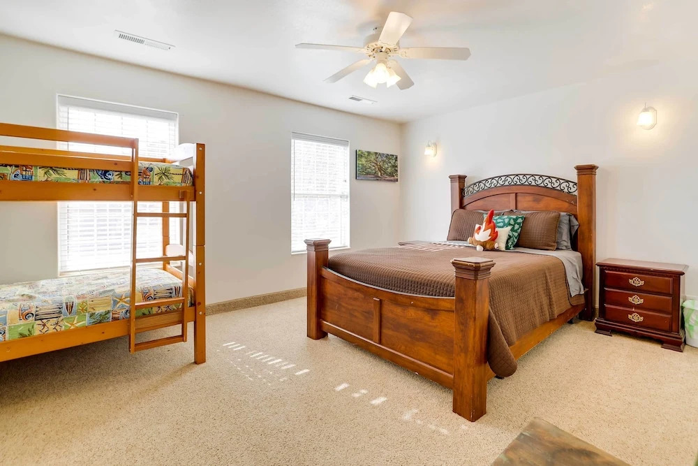 Spacious Hildale House with Large Deck
