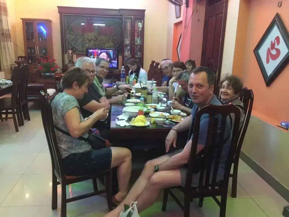 Viet Nhat Hotel