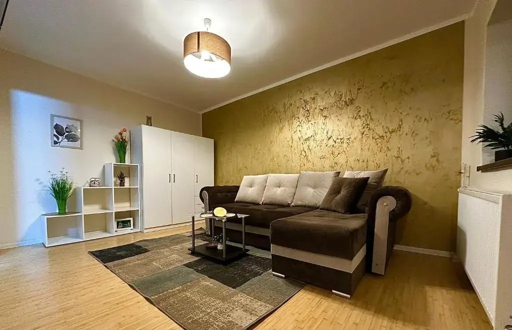 SHoliday Studio Apartament modern cu parcare gratuită în Timișoara