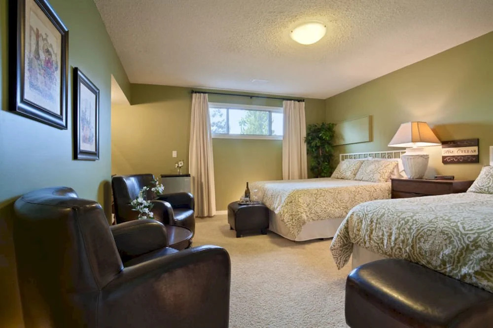 Kelowna Apple Tree Bed & Breakfast