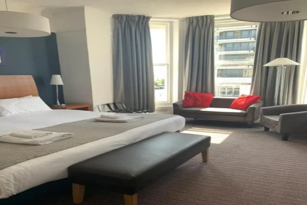 West Rocks Hotel
