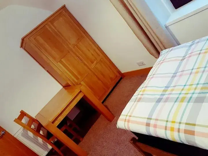Yvi's 3 Bedroom Town Apartment