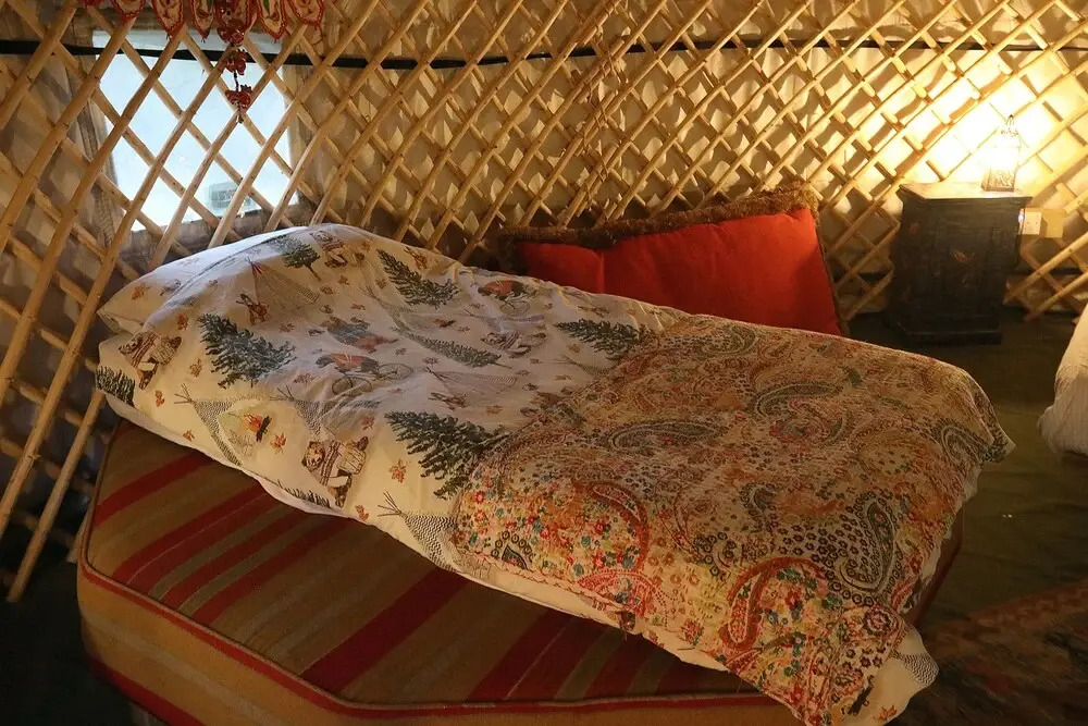 Hapus Yurts