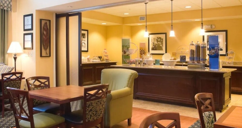 Country Hearth Inn