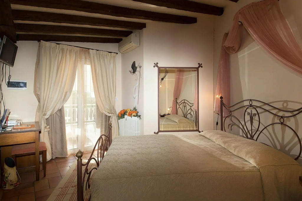 Hotel Serenella