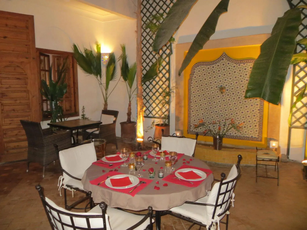 Riad Scarlett