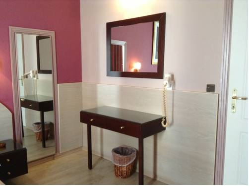 Eva Hotel Piraeus