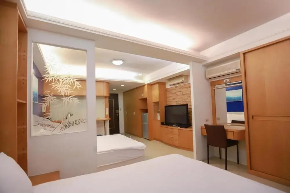 SHAKA Apartment