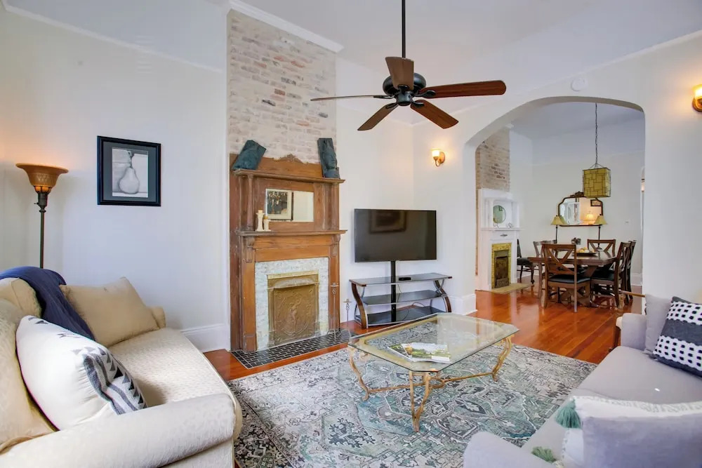 Historic Townhome - 2 Mi to French Quarter!