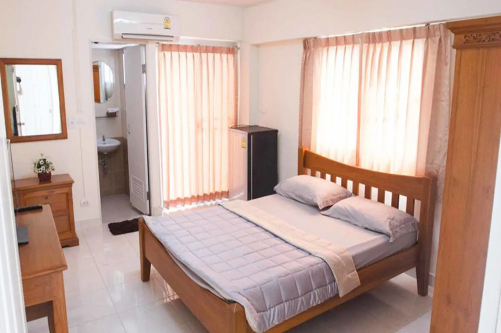Jitthamas Residence