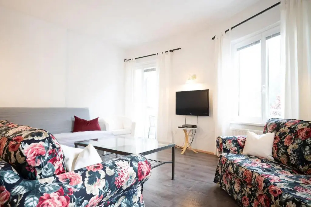 Living Eden by we rent, SUMMERCARD INCLUDED