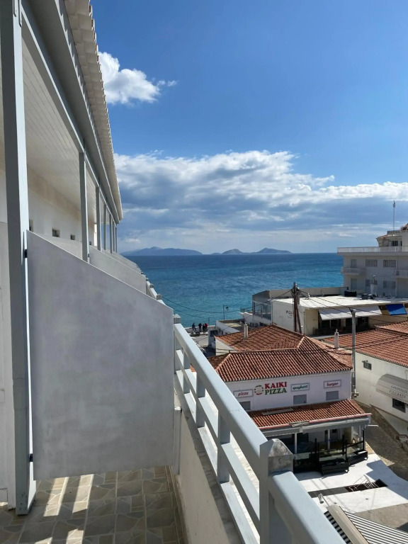 A Hotel Faros