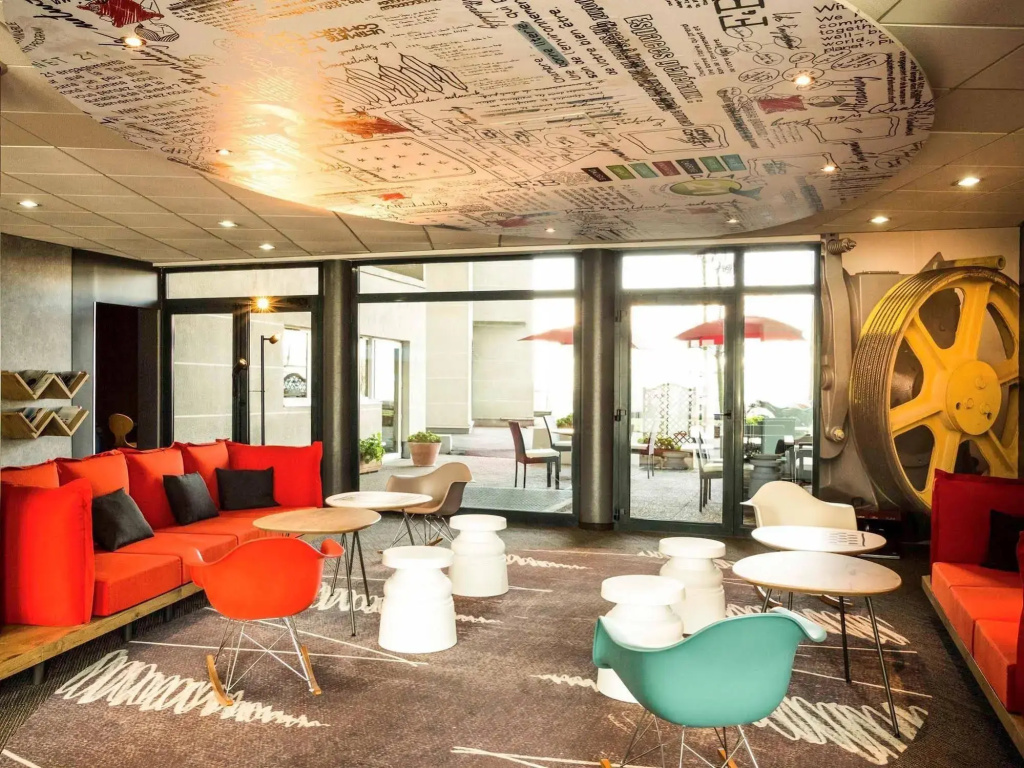 Ibis Orly Chevilly Tram 7