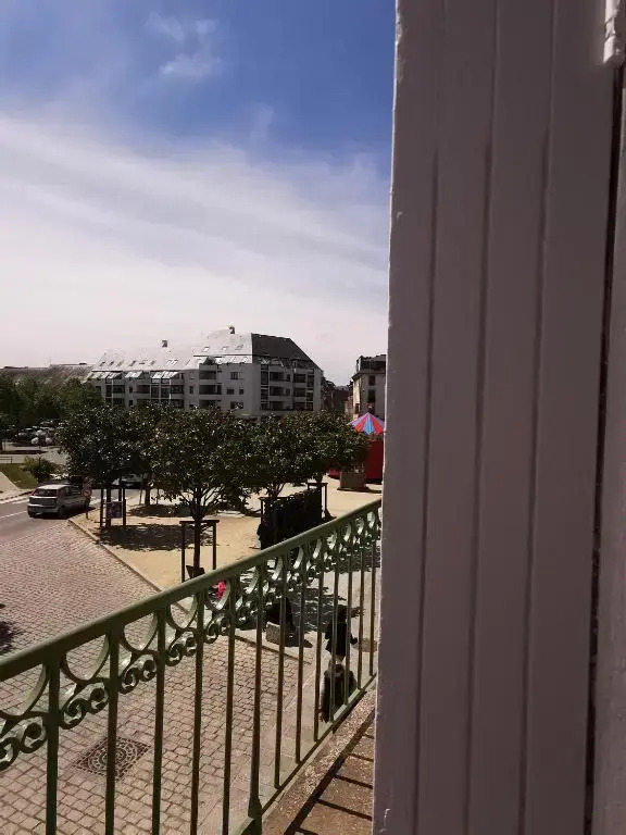 Studio Balcon De La Place