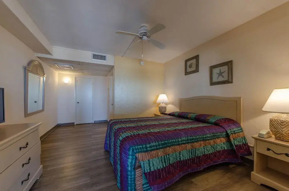 Royal Hawaiian Motel