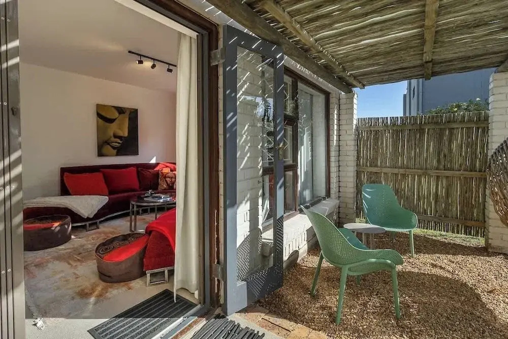 Charming Garden Cottage, Campsbay, Cape Town