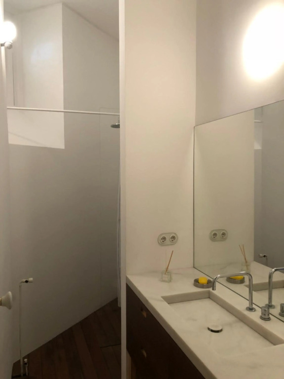 Rua Tenente Campos Rego, Ground Floor
