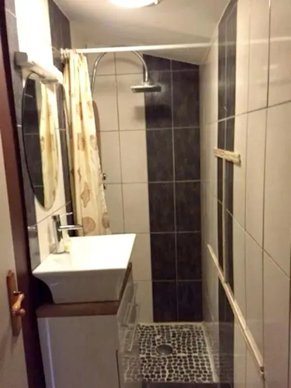 Appartement d'une chambre avec jardin clos et wifi a Roanne