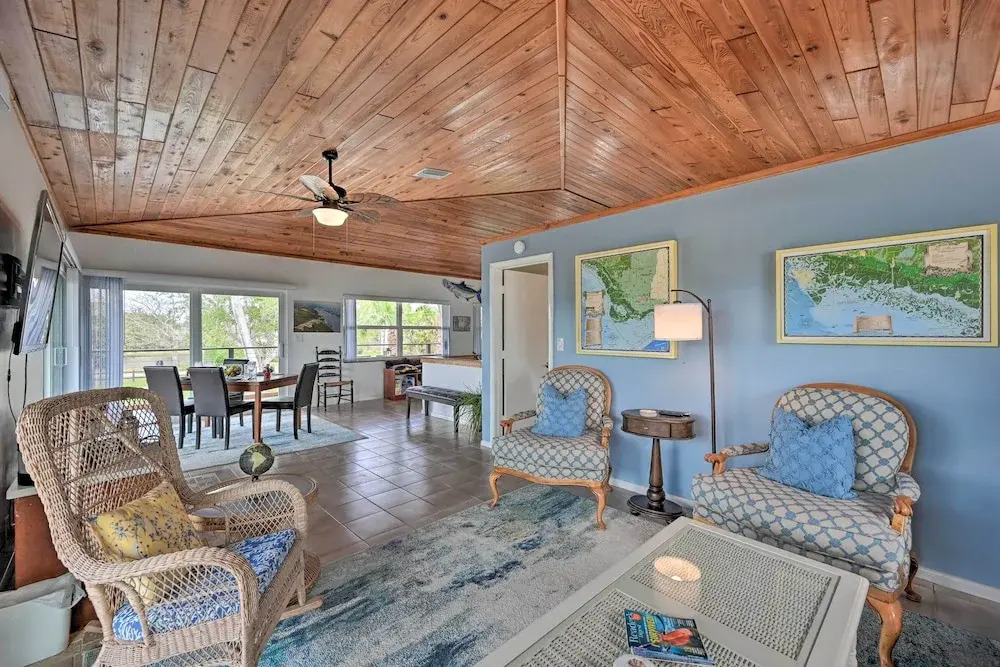 Everglades Getaway w/ Deck & Water Views