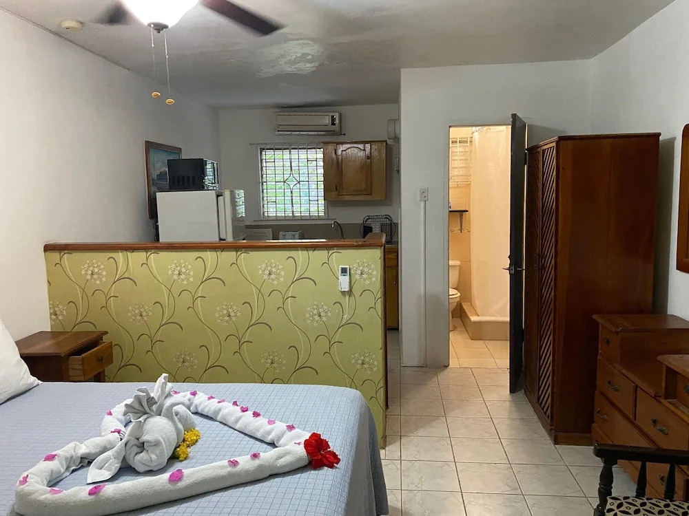 Firefly Beach Cottages