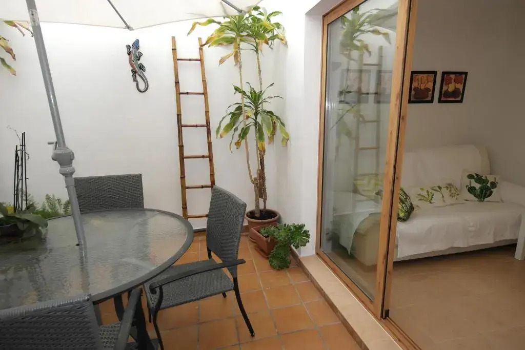 AR28-2, Bonito apartamento en primera línea